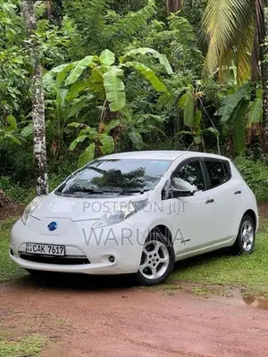 Nissan Leaf AZE0 2012