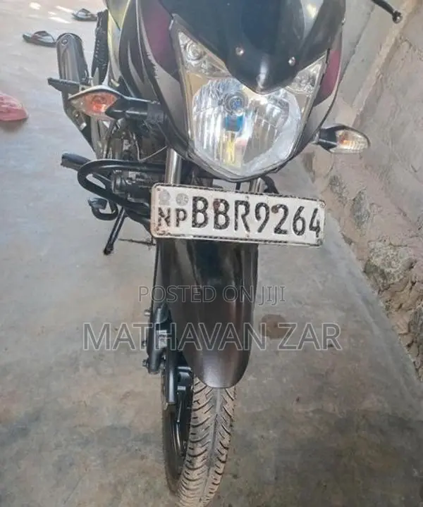 Bajaj Discover 125 2015