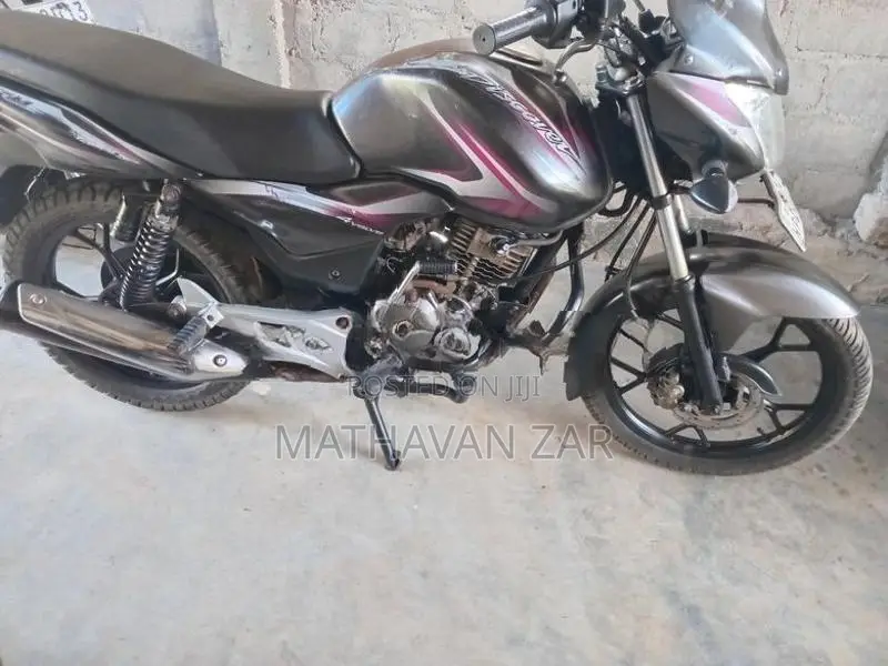 Bajaj Discover 125 2015