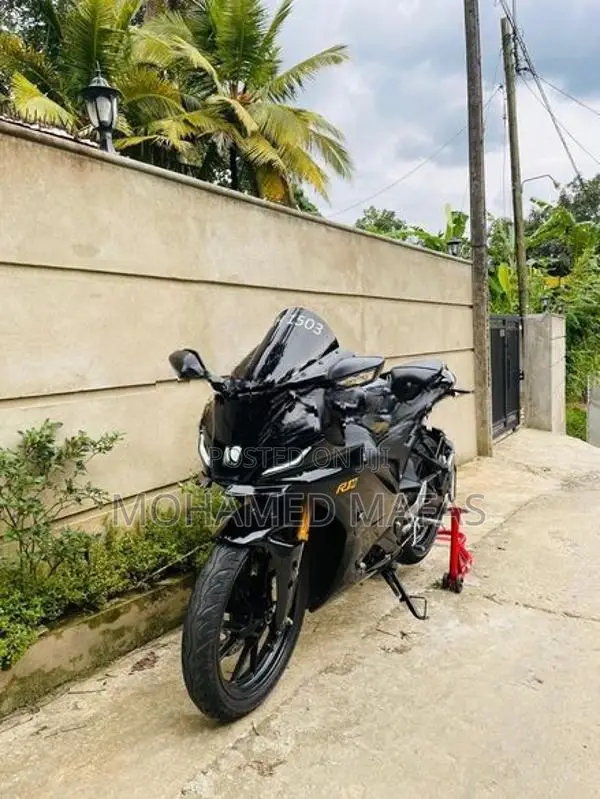 Yamaha R15 V4 2025