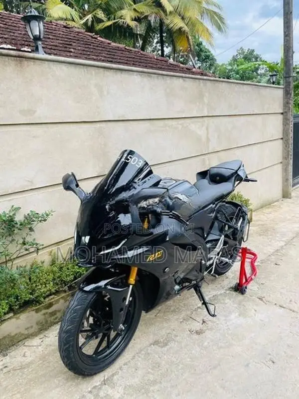 Yamaha R15 V4 2025