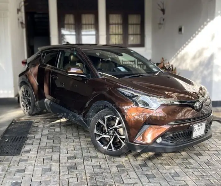 Toyota CHR NGX50 2017
