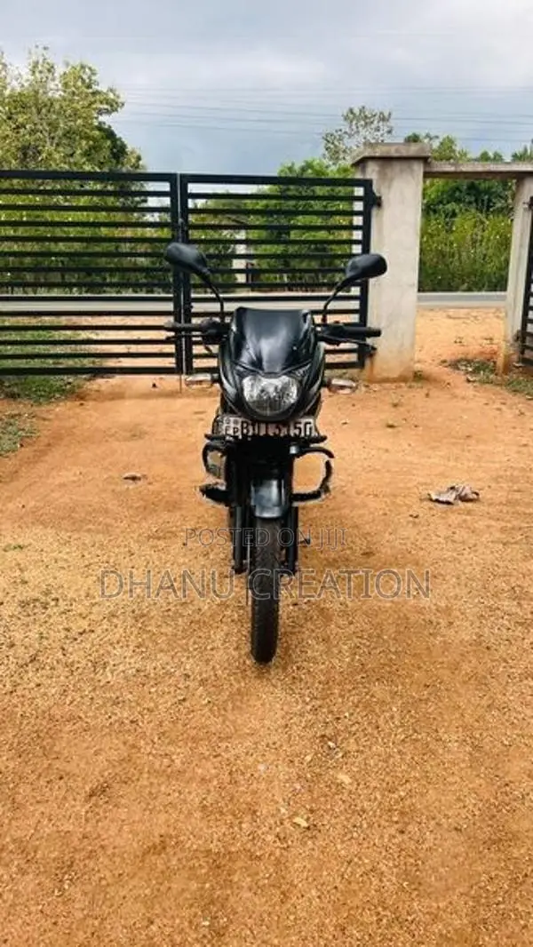 Bajaj Pulsar 150 2015