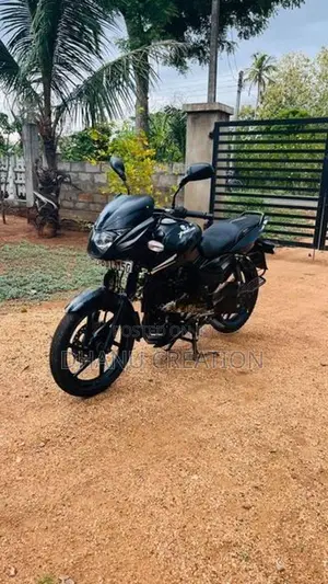 Bajaj Pulsar 150 2015