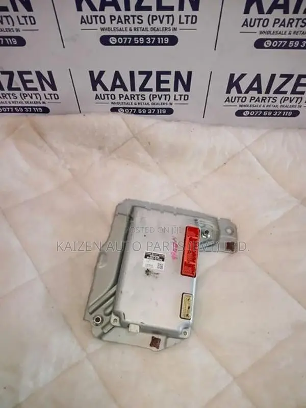 Toyota Prius 40 Battery Voltage Sensor Module Ecu