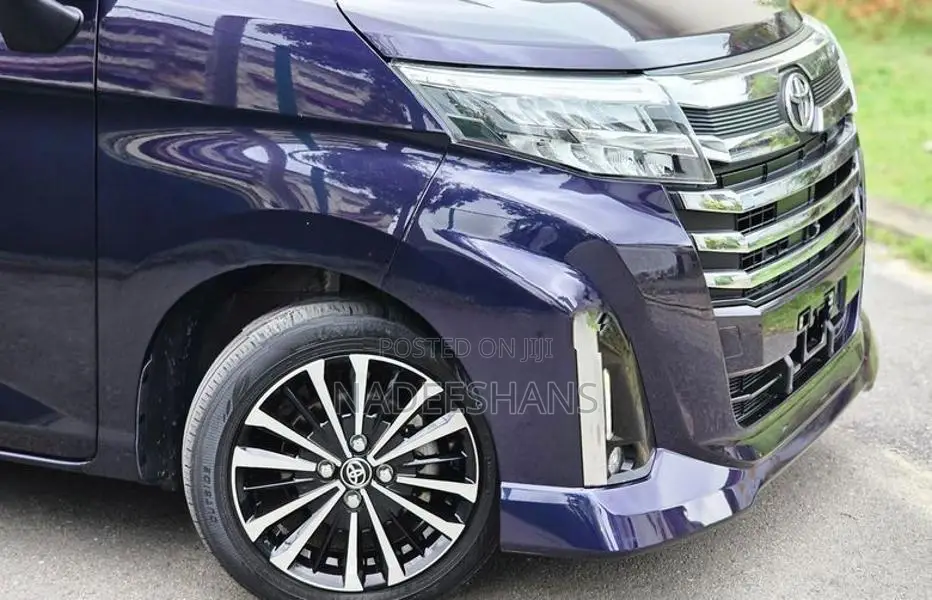 Toyota Roomy CUSTOM GT TURBO 2024