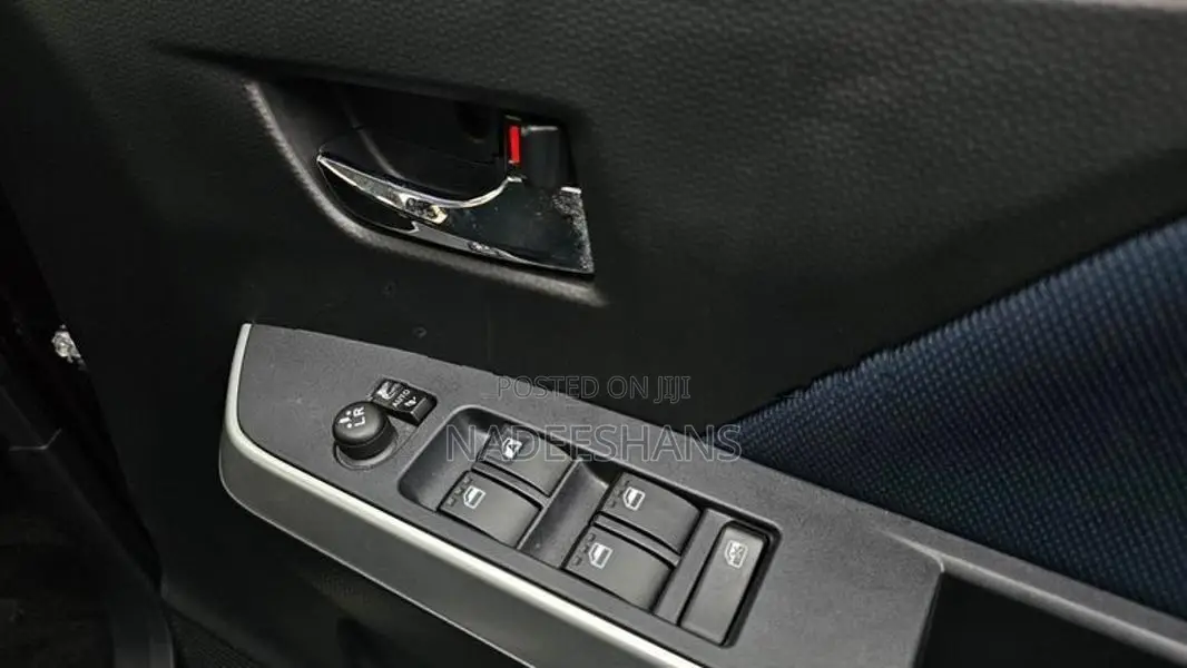 Toyota Roomy CUSTOM GT TURBO 2024