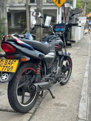 Bajaj Platina 100 2013
