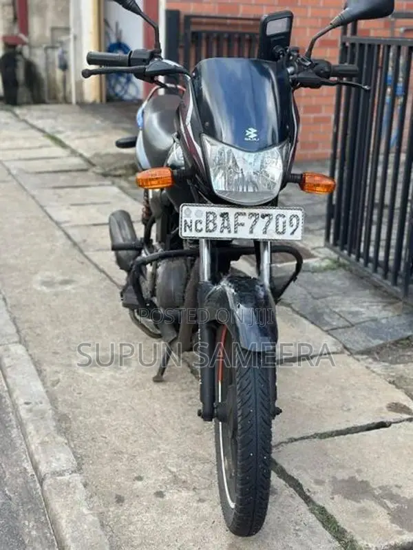 Bajaj Platina 100 2013