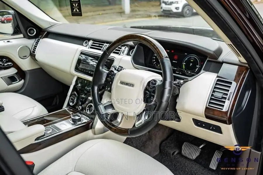 Land Rover Range SWB AUTOBIOGRAPHY 2018