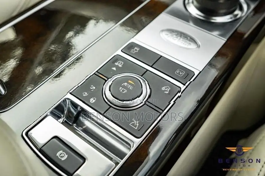 Land Rover Range SWB AUTOBIOGRAPHY 2018