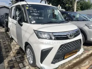 Toyota Roomy G GRADE 2024