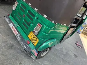 Bajaj RE 2018