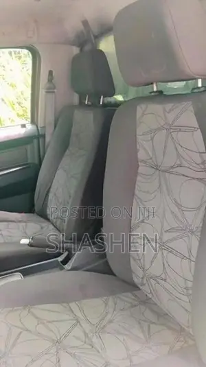 Tata Xenon 2015