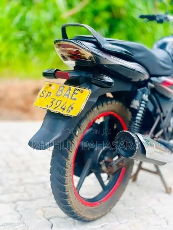 Bajaj Discover 2013