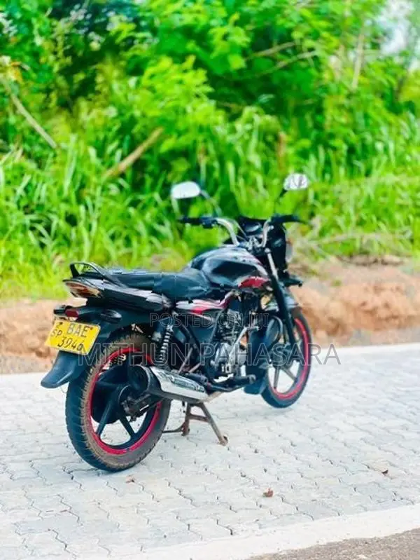 Bajaj Discover 2013