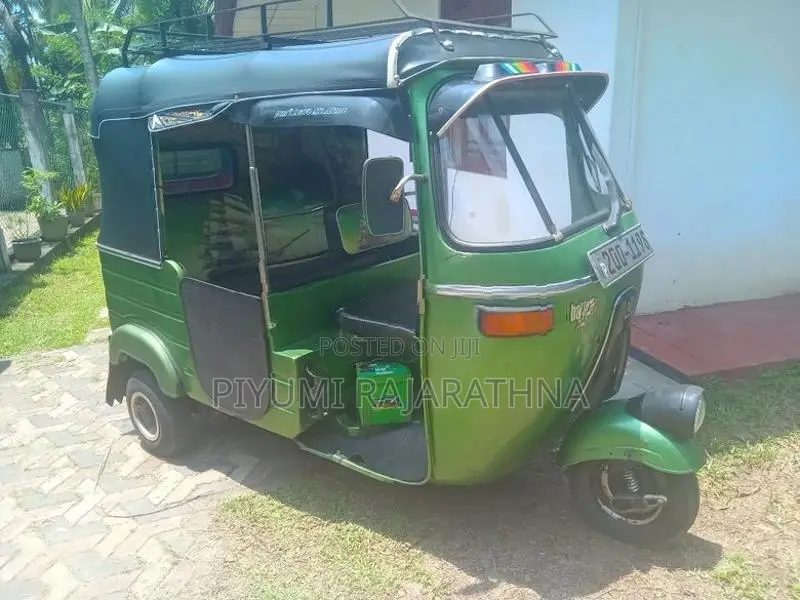 Bajaj RE 1994