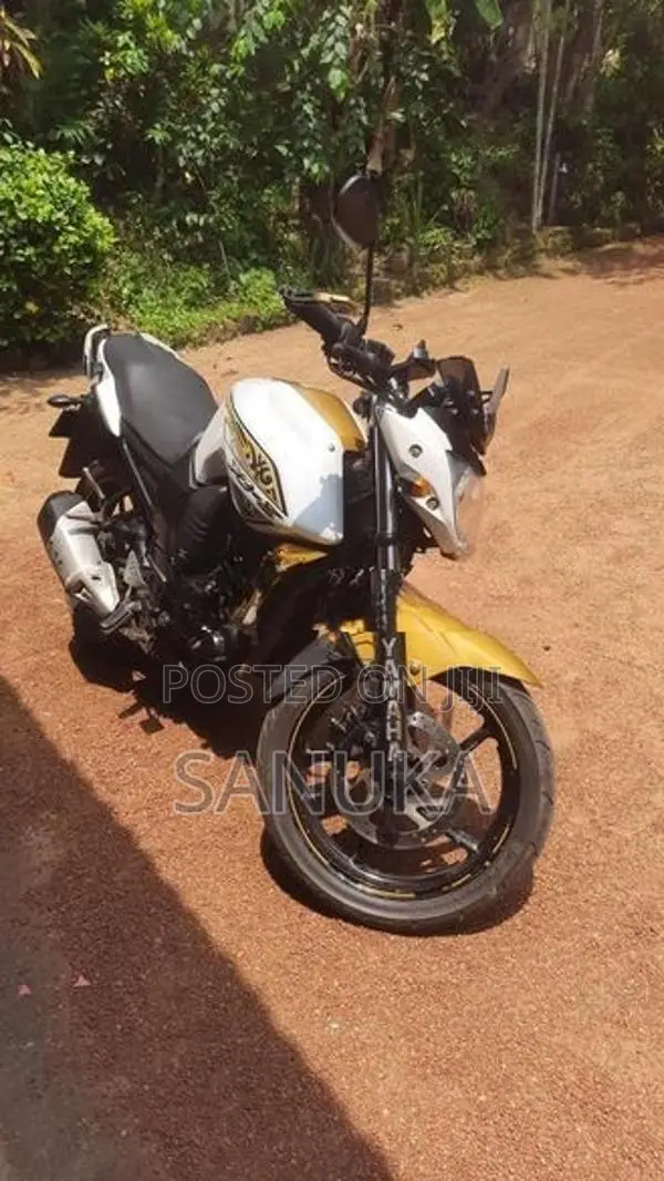 Yamaha FZS V1 2014