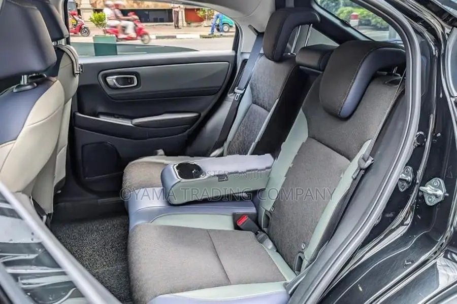Honda Vezel X Hunt 2025