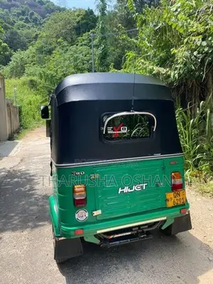 Bajaj RE 2008
