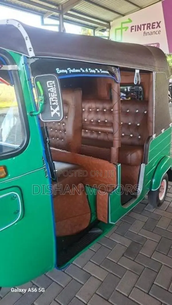 Bajaj RE 4Stroke 2015