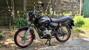 Bajaj Boxer 2012