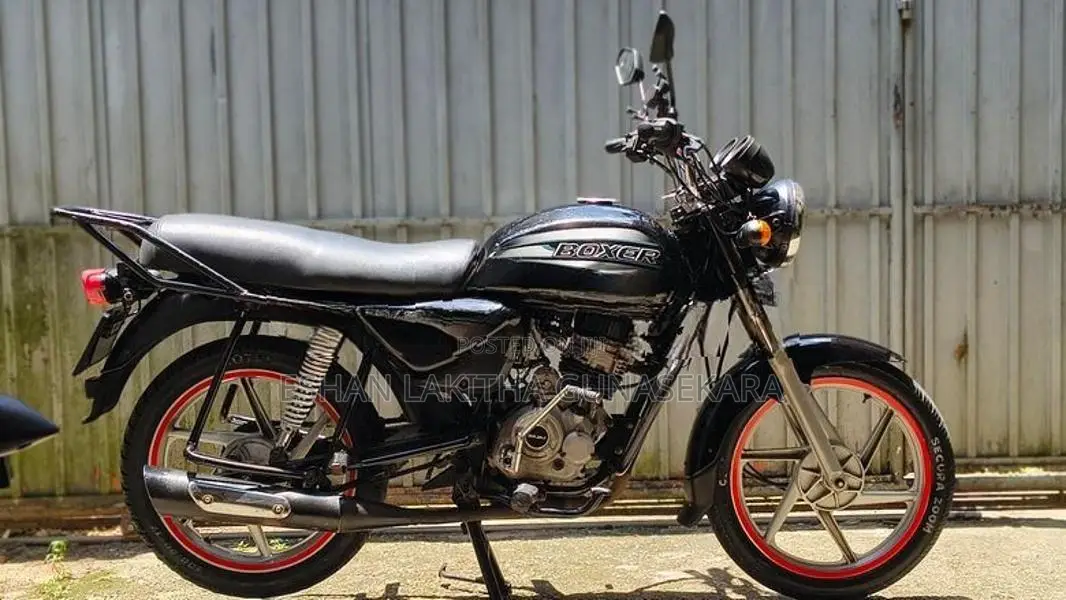 Bajaj Boxer 2012