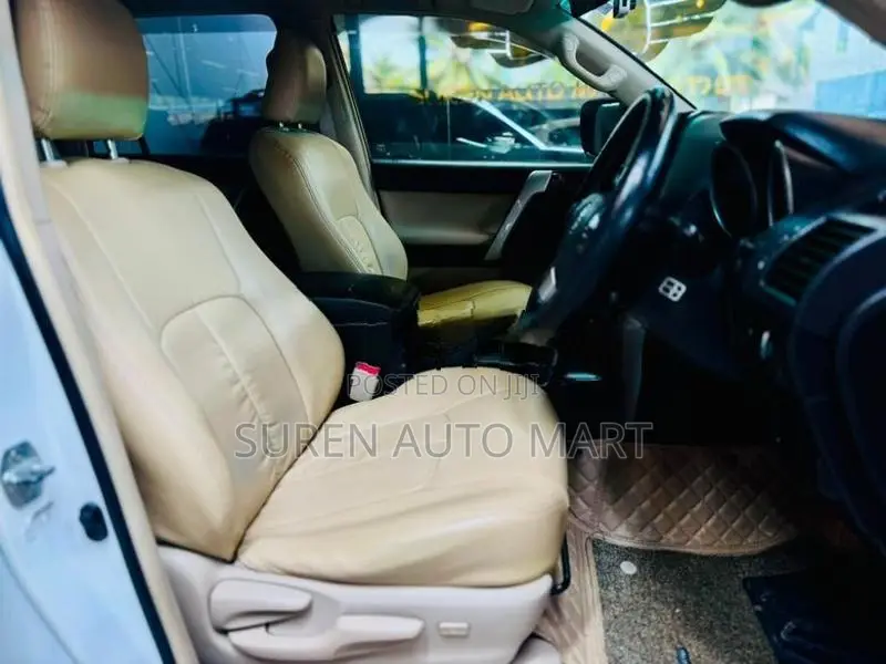 Toyota Land Cruiser Prado TX 2013