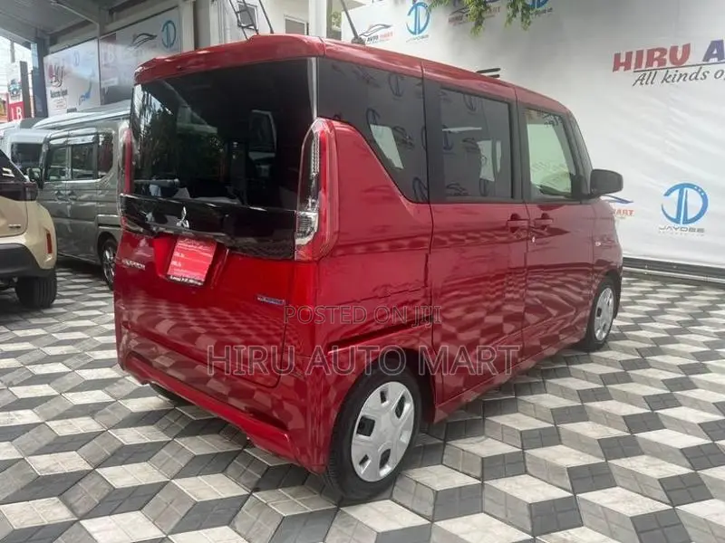 Mitsubishi eK Space M 2024