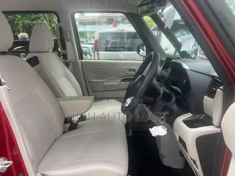 Mitsubishi eK Space M 2024