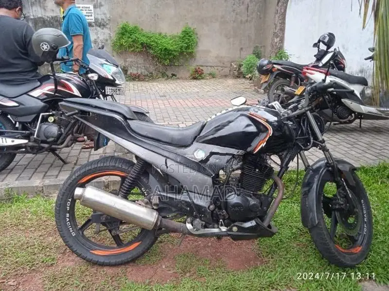 Hero Karizma ZMR 2015