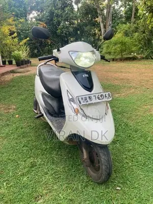 TVS Scooty Zest 2015