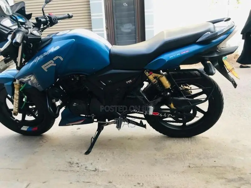 TVS Apache 2017