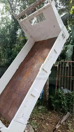 Isuzu Tipper Plate / Bed