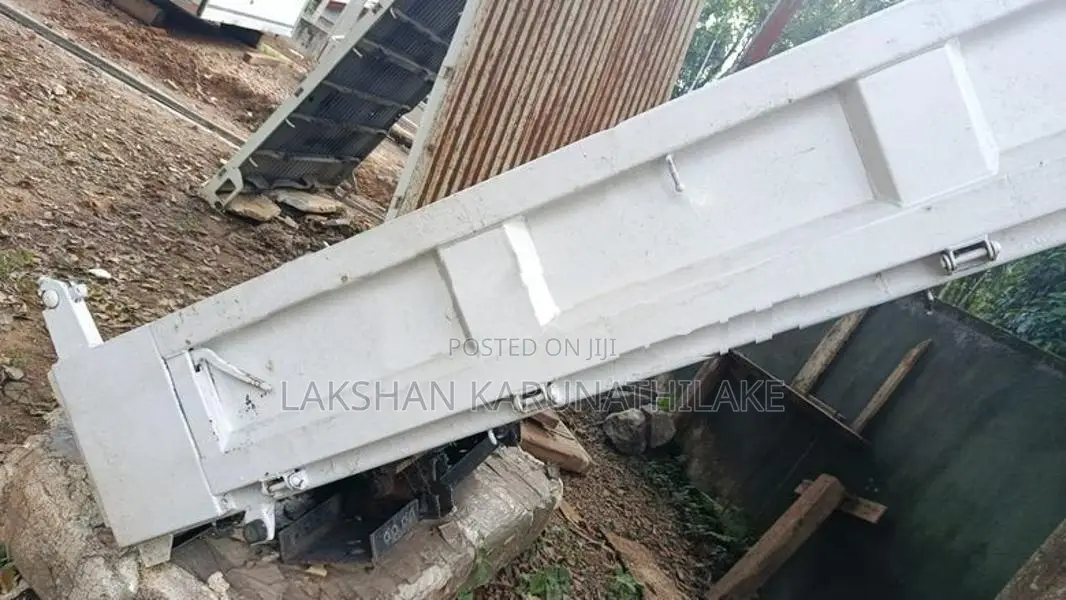 Isuzu Tipper Plate / Bed