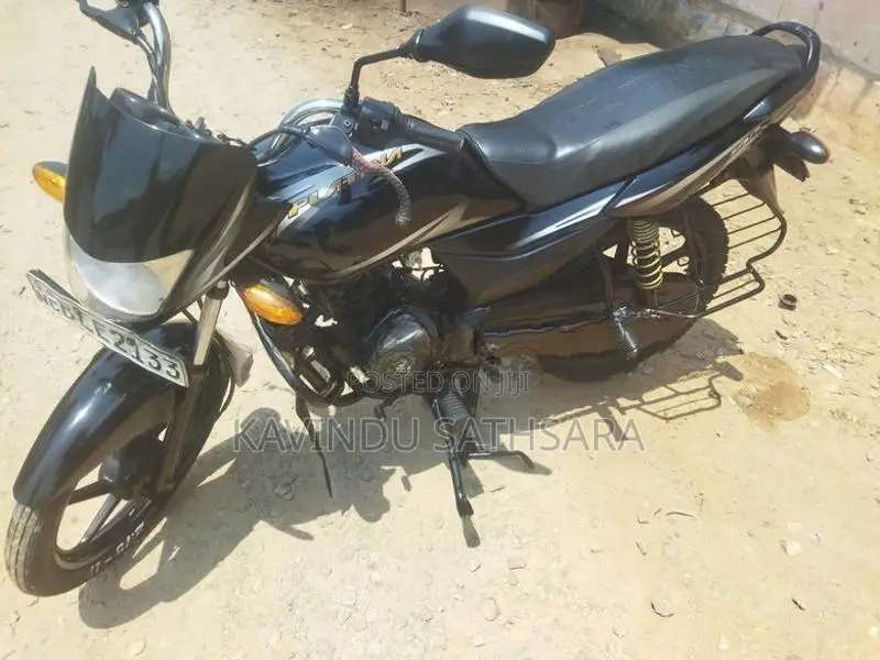 Bajaj Platina 100 2017