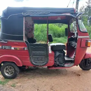 Bajaj RE 2012
