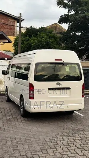 Toyota Hiace 2025