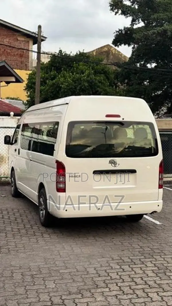 Toyota Hiace 2025