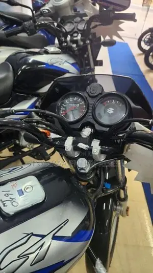 Bajaj CT100 2026