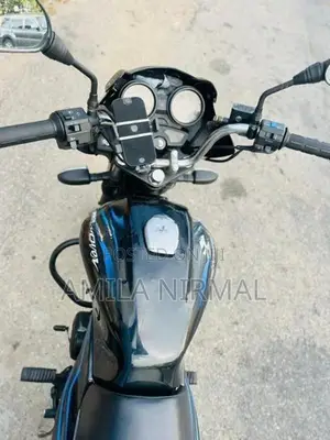 Bajaj Discover 2012