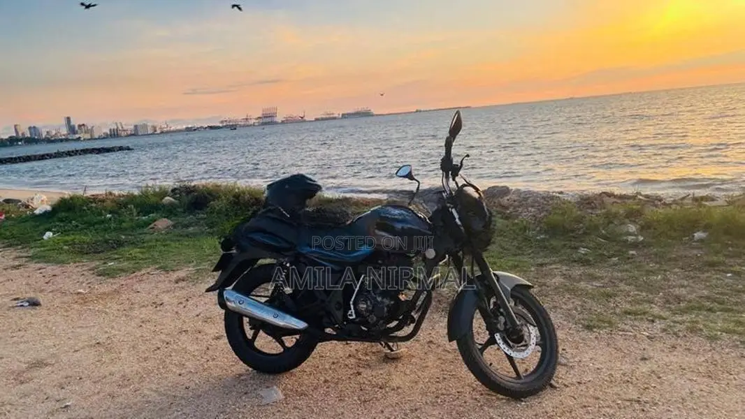 Bajaj Discover 2012