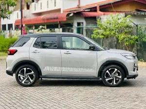 Toyota Raize Z Hybrid 1.2 2026
