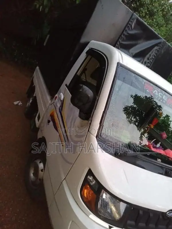 Mahindra Supro 2016