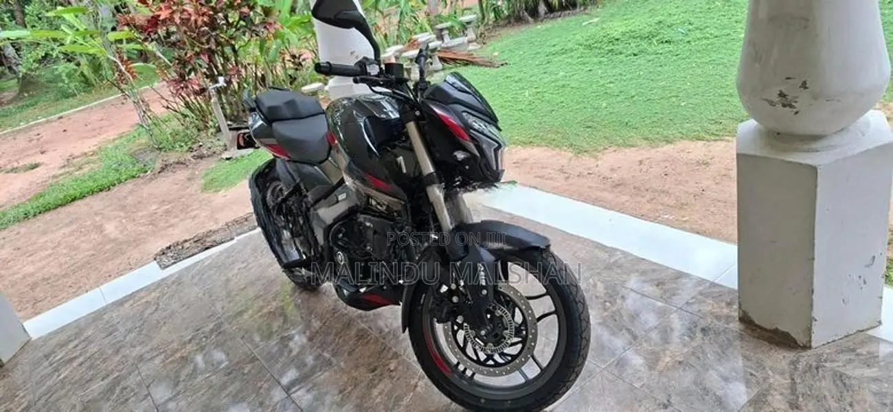 Bajaj Pulsar NS200 2025