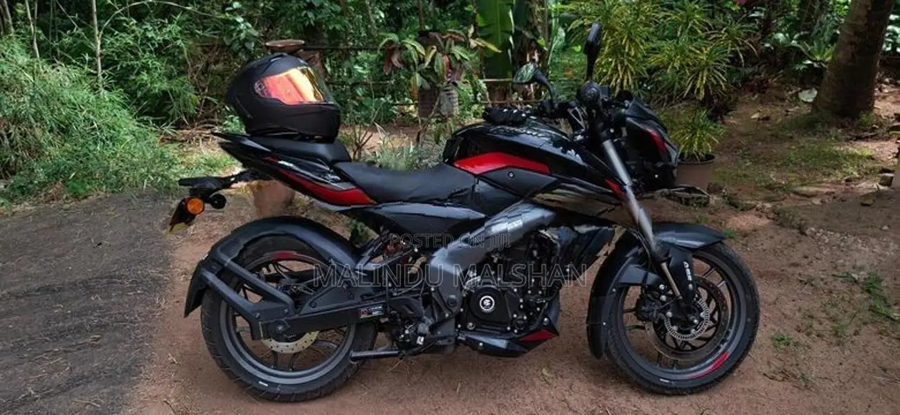 Bajaj Pulsar NS200 2025
