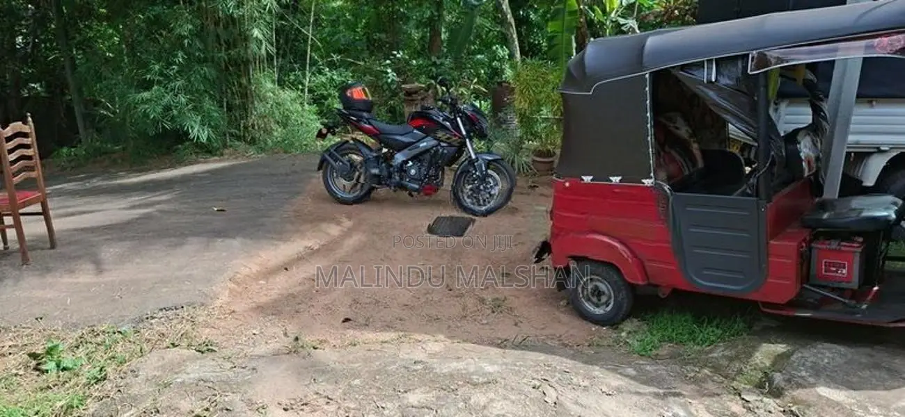 Bajaj Pulsar NS200 2025