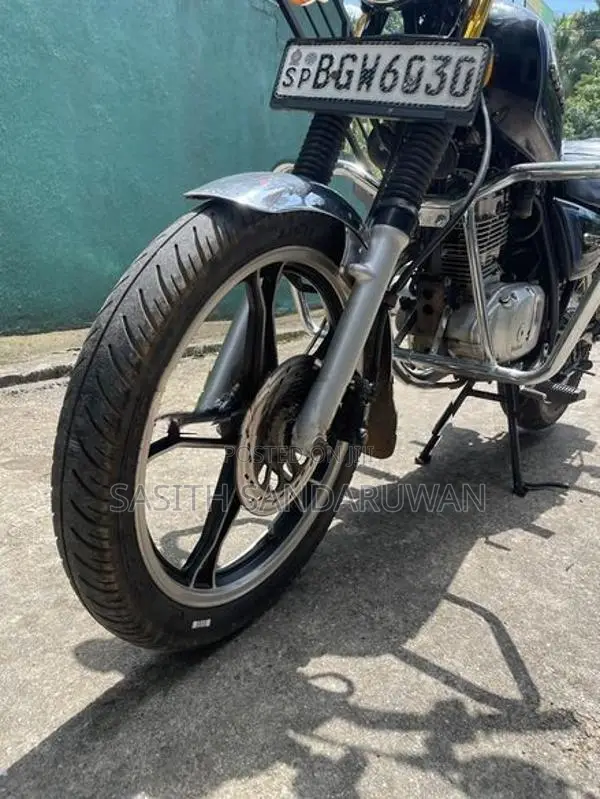 Suzuki GN 125 2018