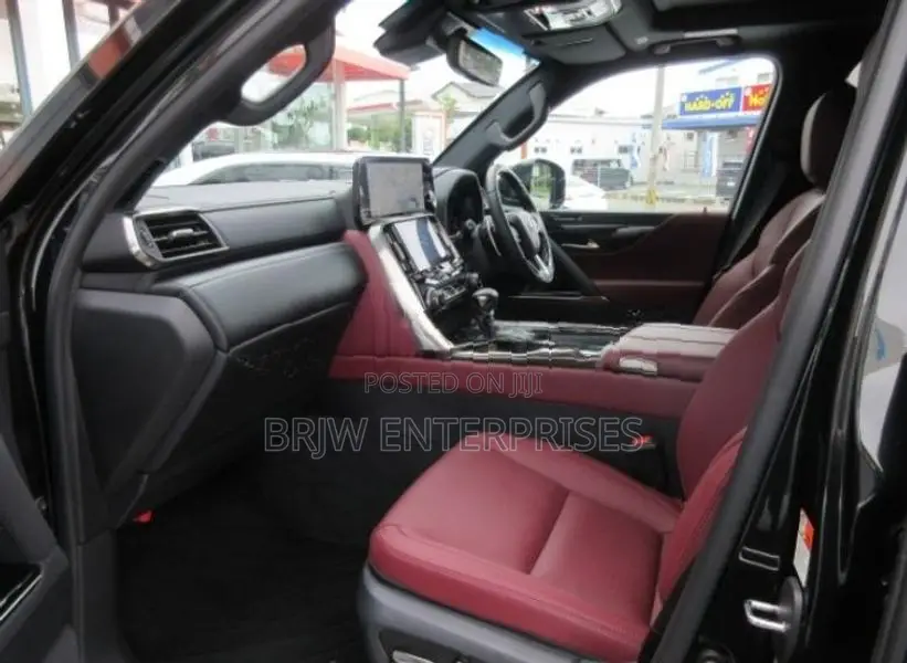 Lexus LX600 7 Seater 2024