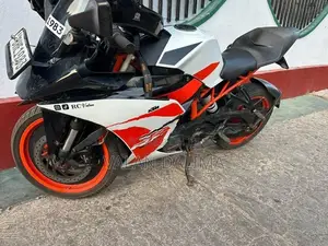 KTM RC 200 2018